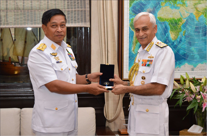 Visit of Admiral Tin Aung San, Commander in Chief, Myanmar Navy to India