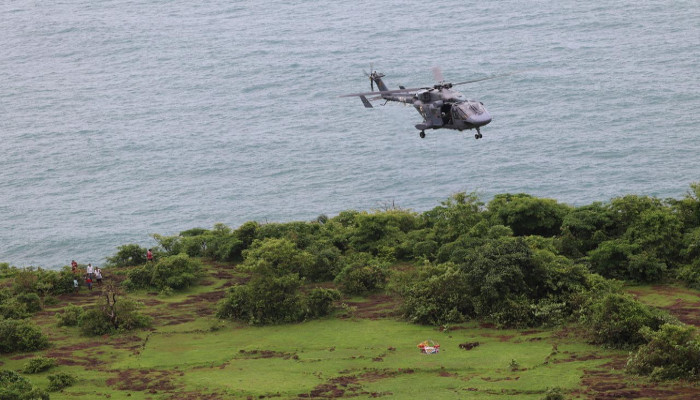 https://www.indiannavy.nic.in/The%20Naval%20ALH%20%28Advanced%20Light%20Helicopter%29%20operating%20over%20the%20Cape%20Rama%20area%20in%20Goa%20for%20recovery%20of%20the%20body%20with%20assistance%20from%20locals%20in%20securing%20the%20body%20to%20the%20recovery%20basket%20of%20the%20helicopte