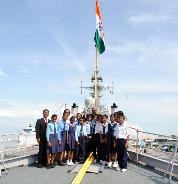 1टीएस जहाज पेनांग, मलेशिया की यात्रा पर