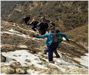 Women Naval Officers undertake trek to Pindari Glacier