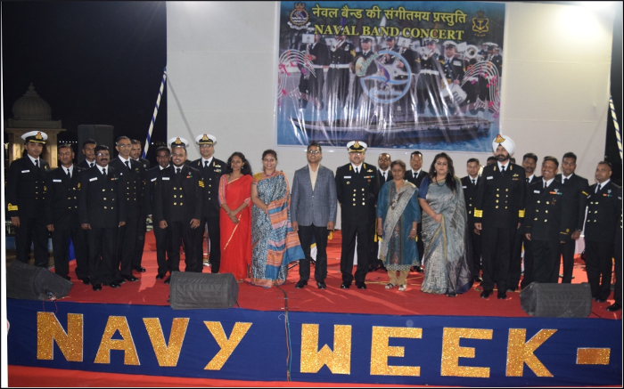 लखोटा झील, जामनगर में भारतीय नौसेना बैंड का प्रदर्शन