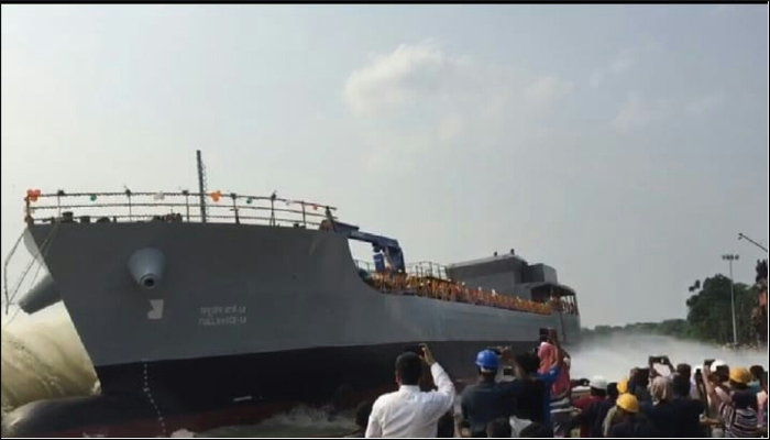 1,000 Ton Fuel Barge Launched at Kolkata