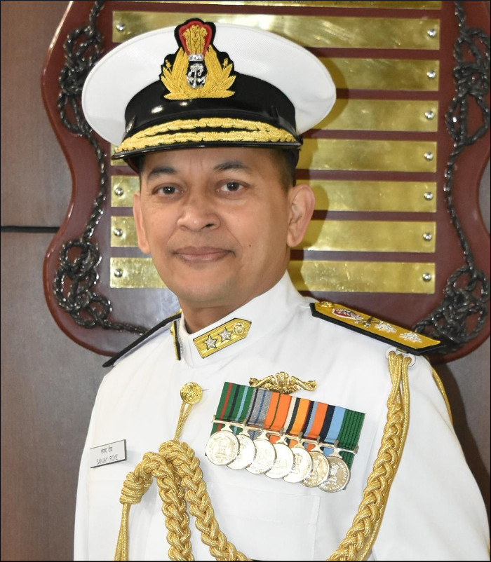 Rear Admiral Sanjay Roye Takes Over as the New Flag Officer Commanding Gujarat Naval Area (FOGNA)