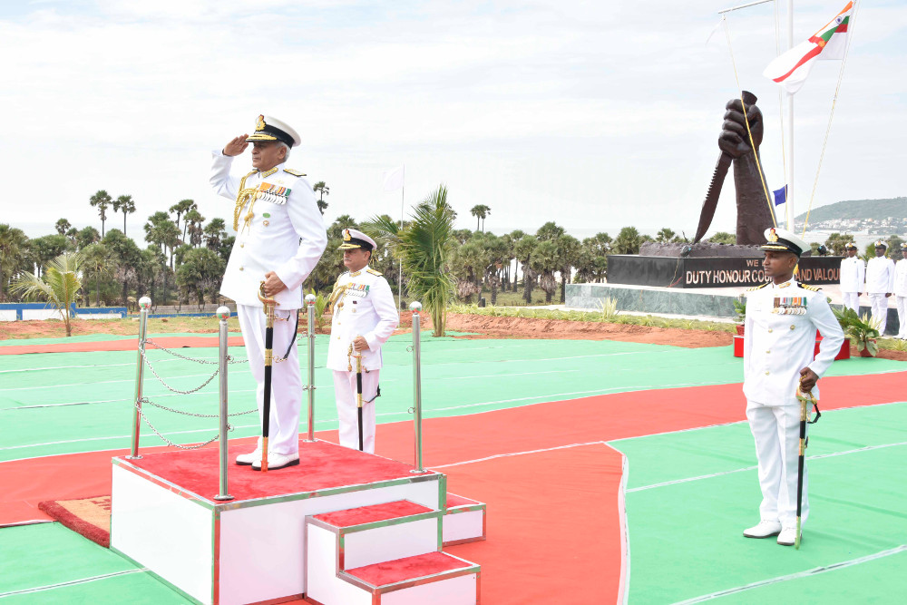 Chief of Naval Staff Commissions INS Karna 