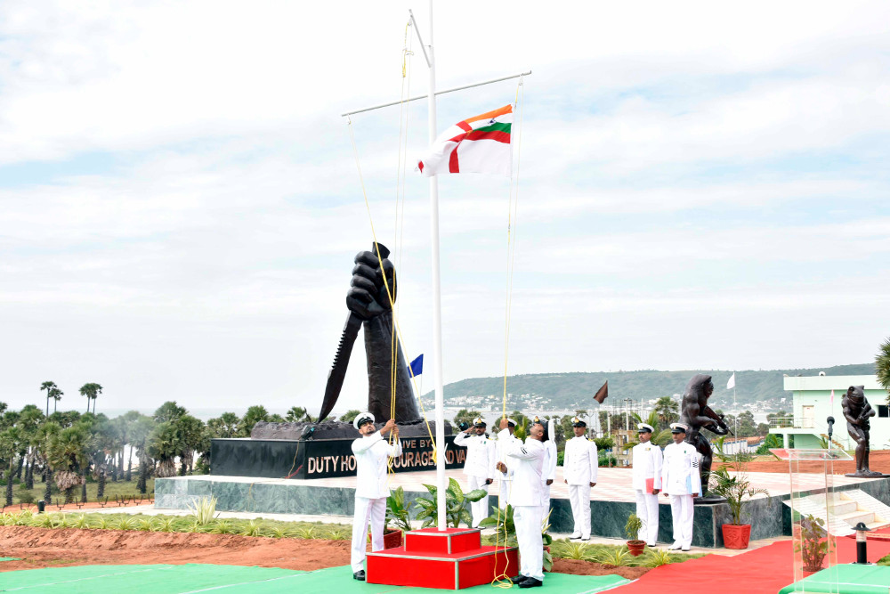Chief of Naval Staff Commissions INS Karna 