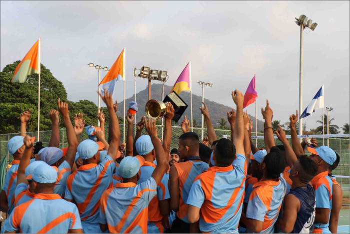 डेयरडेविल स्क्वाड्रन ने भारतीय नौसेना अकादमी में आयोजित इंटर स्क्वाड्रन वॉलीबॉल चैंपियनशिप जीती
