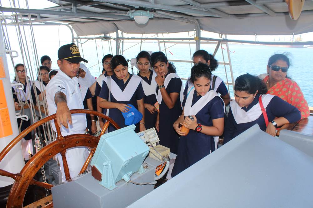 Children from Indian School visit Onboard