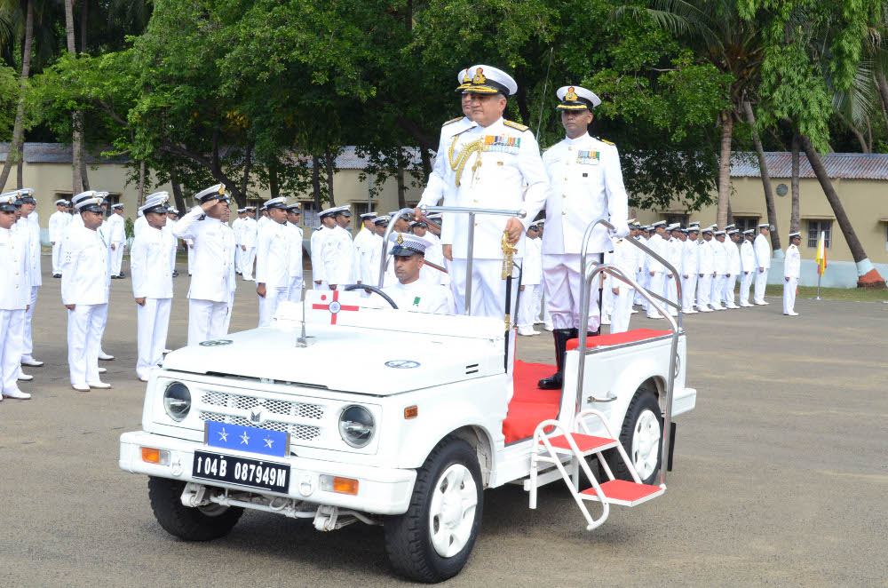 Vice Admiral Satish Soni reviews Platoons of Naval Personnel