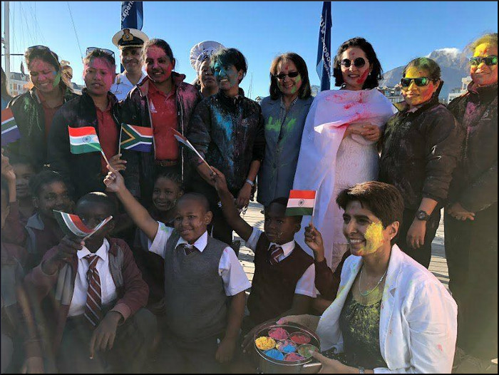 Navika Sagar Parikrama - Tarini Enters Cape Town, South Africa