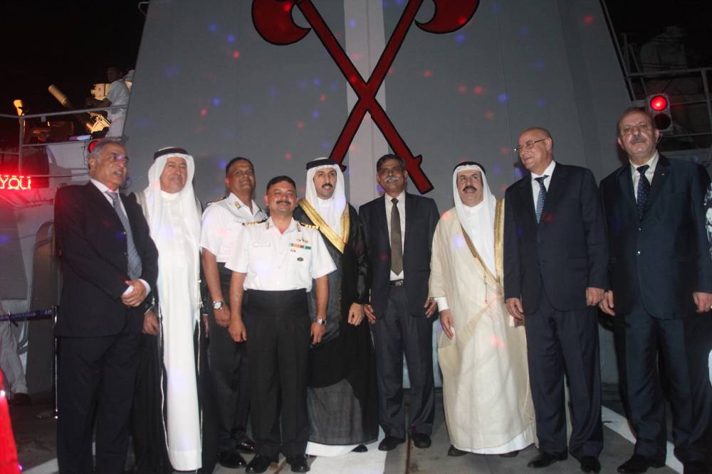 Senior Bahrain Defence Officers and Diplomats