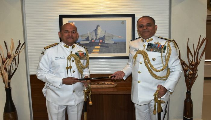 रियर एडमिरल पुरुवीर दास, एनएम ने फ्लैग ऑफिसर कमांडिंग गुजरात नौसेना क्षेत्र के रूप में पदभार संभाला