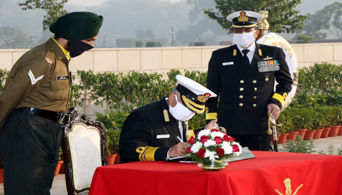 Homage Ceremony at National War Memorial on the Occasion of Navy Day 2020