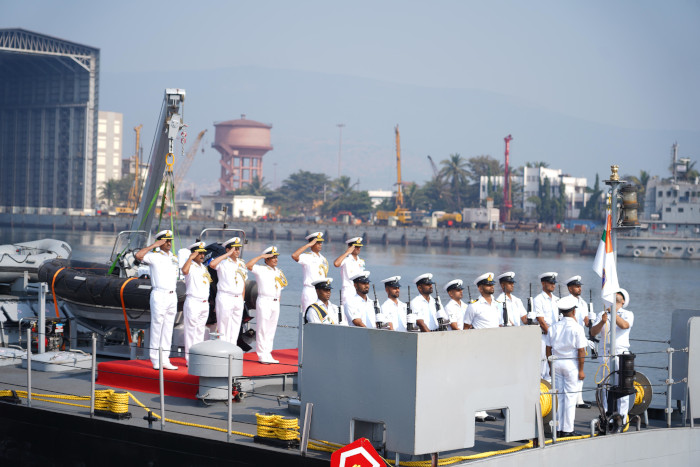 भारतीय नौसेना के जहाज तारमुगली को कमीशन