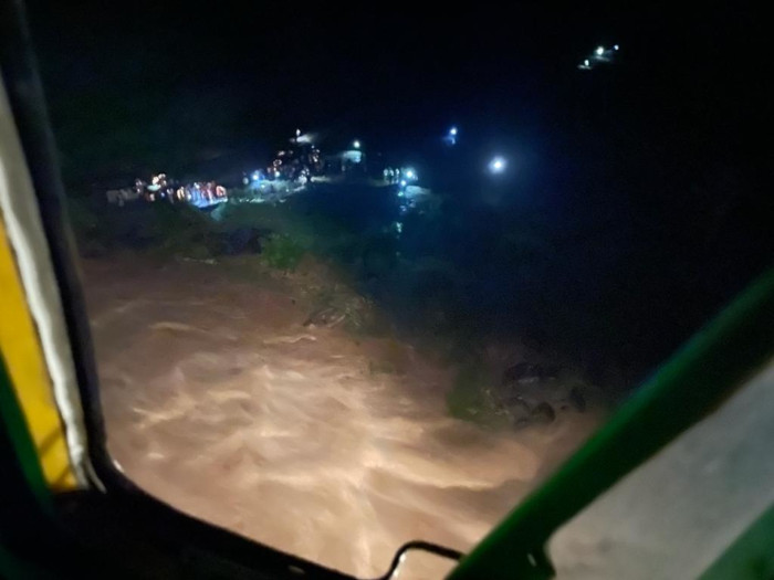 Suvarnamukhi River Flash Flood  Indian Navy Helicopter Carries out Night Rescue  at Parvathipuram area in Vijayanagram District
