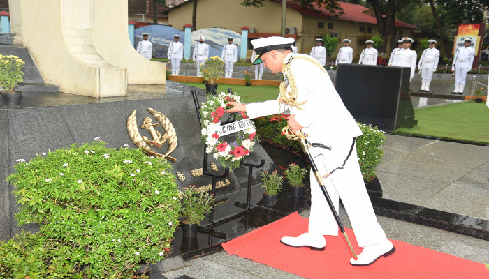 दक्षिणी नौसेना कमान ने मनाए स्वतंत्रता के 72 वर्ष