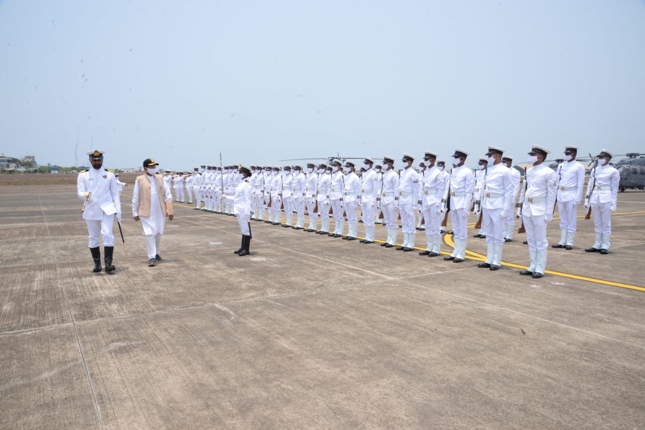 INAS 323 Commissioned at goa as first unit of indigenously built ALH MK III Enters Naval Service