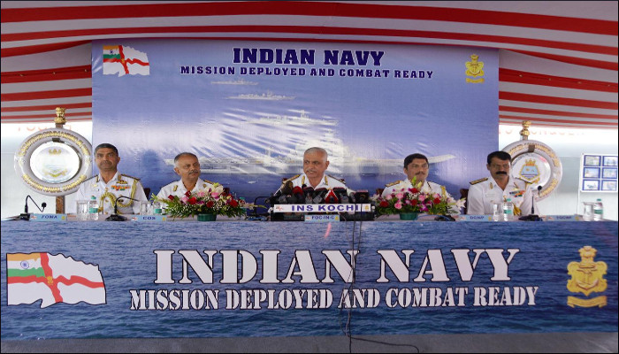 मुंबई में फ्लैग ऑफिसर कमांडिंग इन चीफ (पश्चिम) का नौसेना दिवस के उपलक्ष में प्रेस कॉन्फ्रेंस का संबोधन
