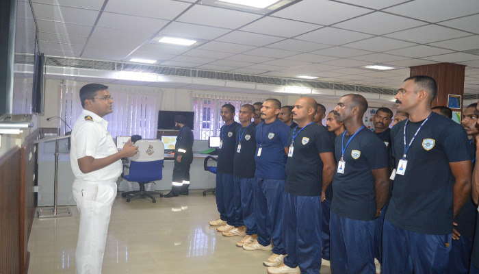 भारतीय नौसेना द्वारा केरल तटीय रक्षक के लिए प्रशिक्षण का आयोजन किया गया