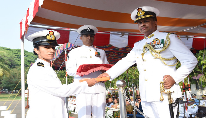 Airborne Tacticians Join Naval Air Arm