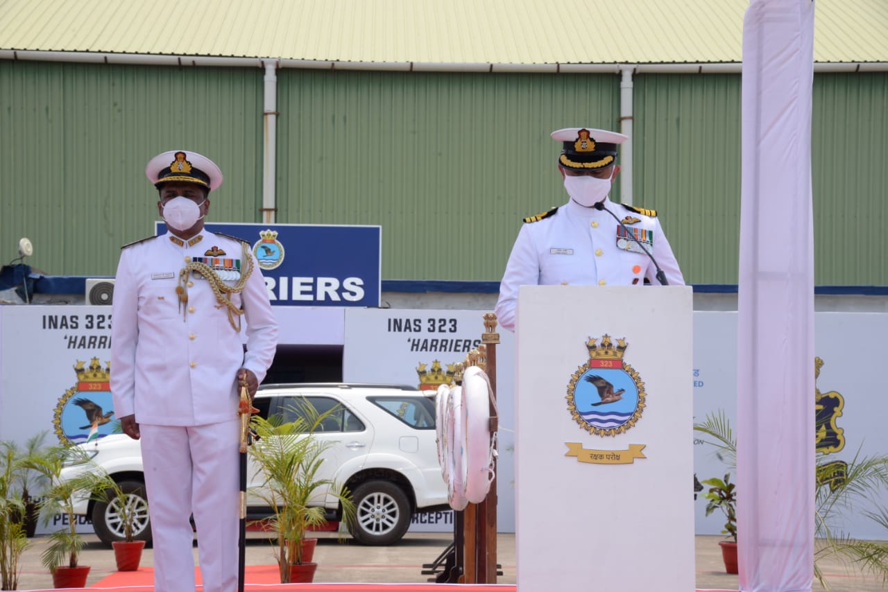 आईएनएएस 323 जिसे स्वदेश में निर्मित एएलएच एमके III की पहली इकाई के तौर पर गोवा में कमीशन किया गया था उसने नौसेना के लिए सेवा आरंभ कर दी है 