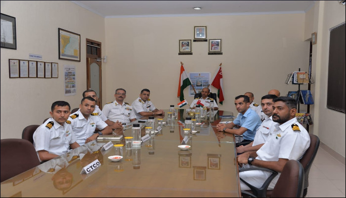 ओमान की रॉयल नौसेना प्रतिनिधिमंडल का एस एन सी दौरा