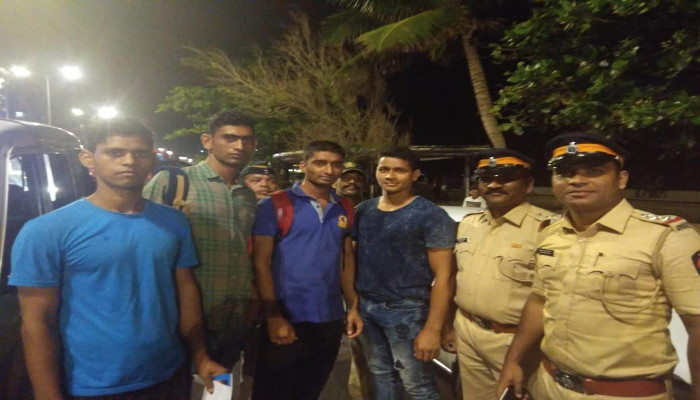 Indian Navy Sailors Rescue Man from Drowning at Marine Drive