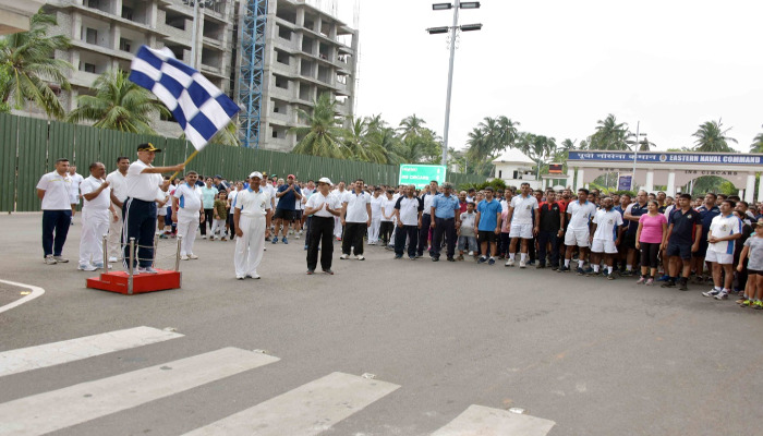 पूर्वी नौसेना कमान में हेल्थ वॉक से कारगिल विजय दिवस समारोह की शुरूआत की