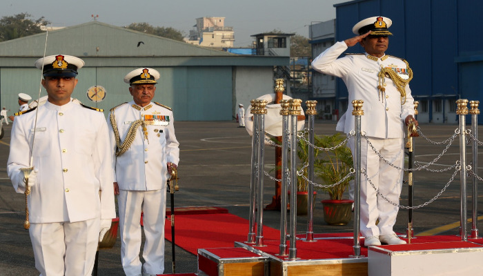 वाइस एडमिरल अजित कुमार पी ने पश्चिमी नौसेना कमान के फ्लैग ऑफिसर कमांडिंग-इन-चीफ का कार्य भार संभाला