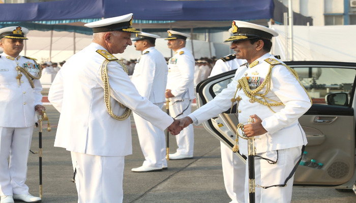 वाइस एडमिरल अजित कुमार पी ने पश्चिमी नौसेना कमान के फ्लैग ऑफिसर कमांडिंग-इन-चीफ का कार्य भार संभाला