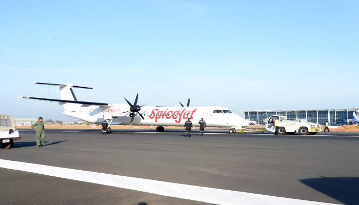 नौसेना वायु यातायात सेवा ने गोवा हवाई अड्डे पर एक बड़ा विमान हादसा टाला
