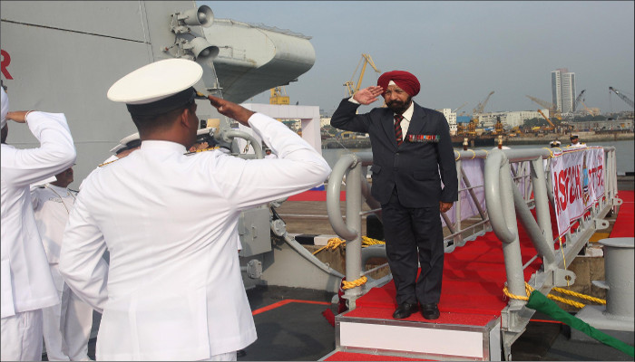 संबंधता समारोह - भारतीय नौसेना पोत कोच्चि और जम्मू-कश्मीर लाइट इन्फैंट्री