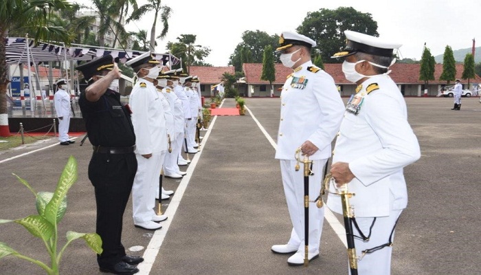 कोमोडोर राहुल विलास गोखले ने भा नौ पो सरकार्स के कमान अधिकारी के तौर पर कार्यभार संभाला