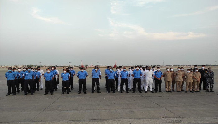Western Naval Command Deputes Medical Team for PM Covid Care Hospital at Ahmedabad