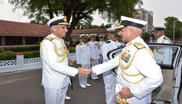 Vice Admiral Atul Kumar Jain Assumes Charge as  the Flag Officer Commanding-in-Chief, Eastern Naval Command