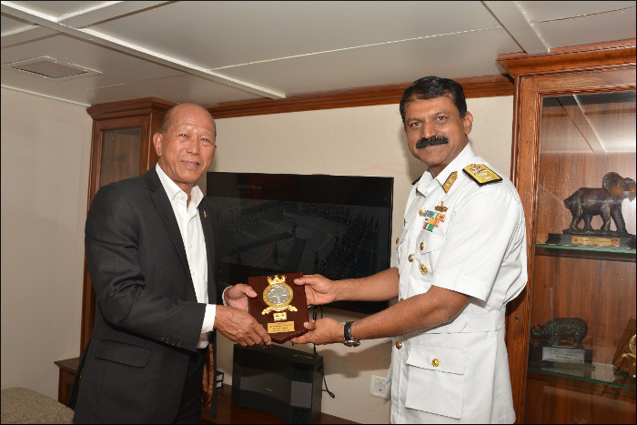 Secretary National Defence (SND) of the Philippines Visits Mumbai