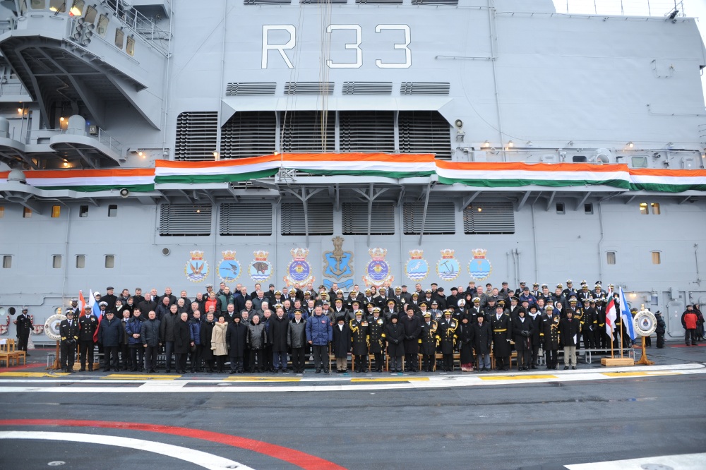 A group photo of all dignitaries of India and Russia on board INS Vikramaditya during Commissioning