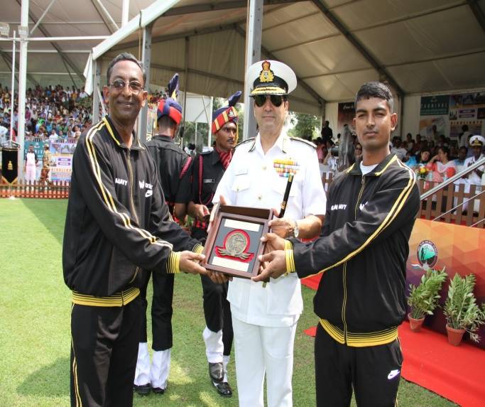 Felicitation of Adventure Activities by CNS at Rajpath